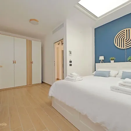 Color House, Roof Garden & Parking Appartamento Roma