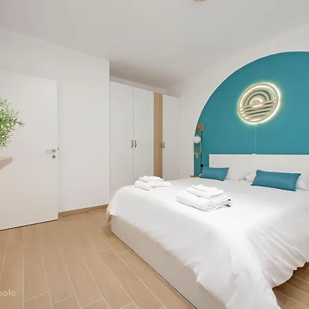 Color House, Roof Garden & Parking Lejlighed