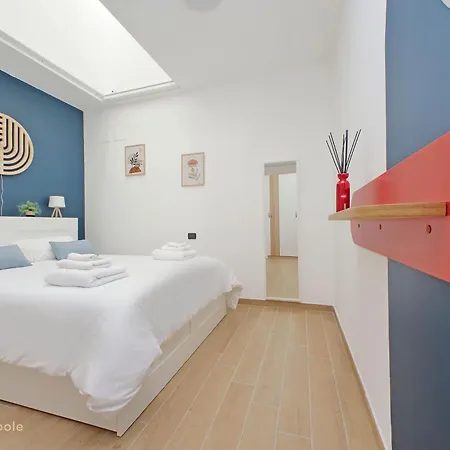 Color House, Roof Garden & Parking * Roma
